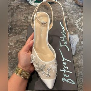 Brand new Betsy Johnson floral embellished pumps